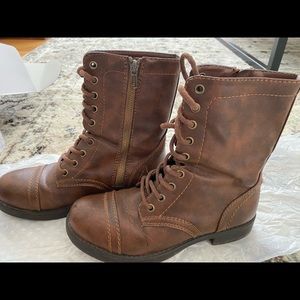 Brown spring boots